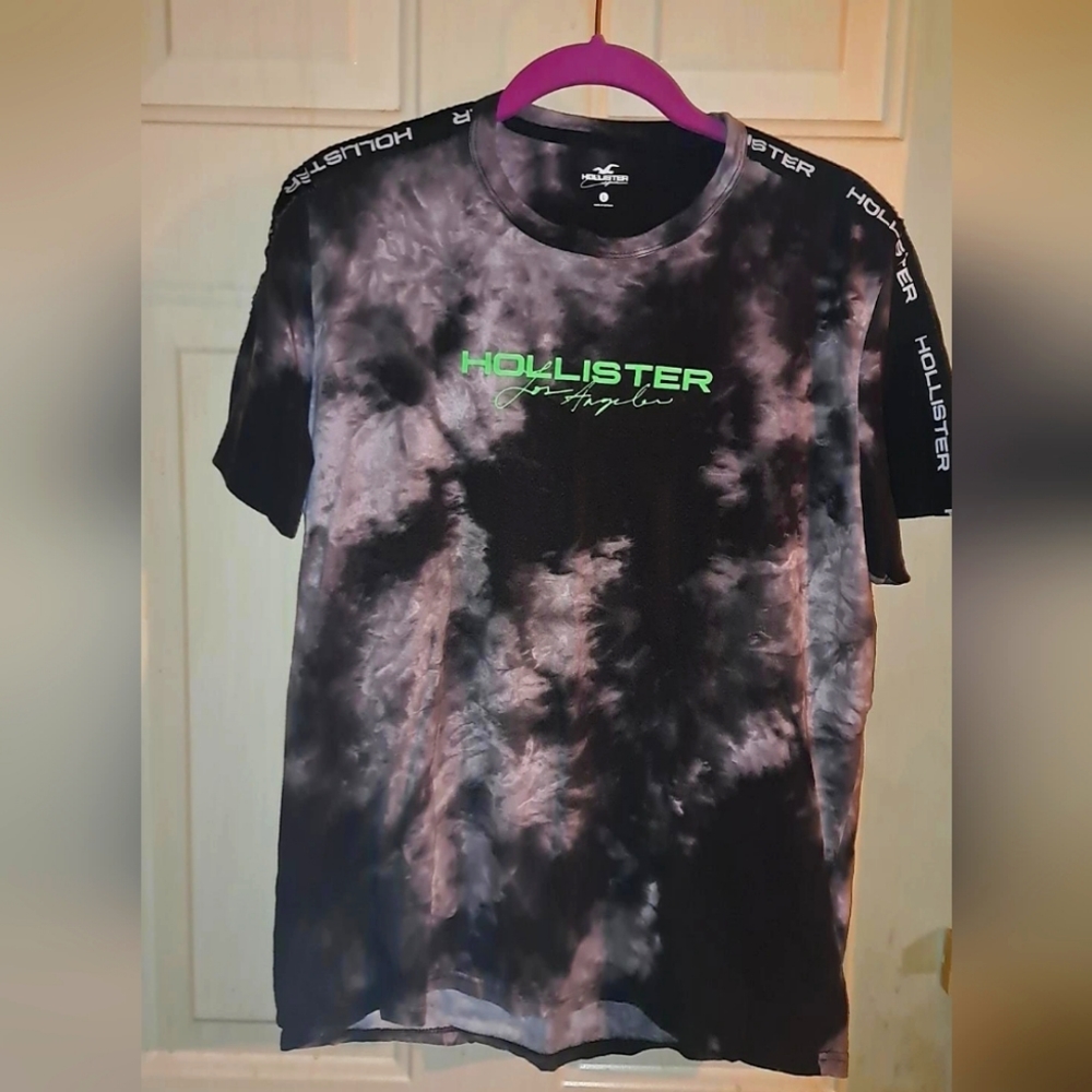 Hollister T-shirt